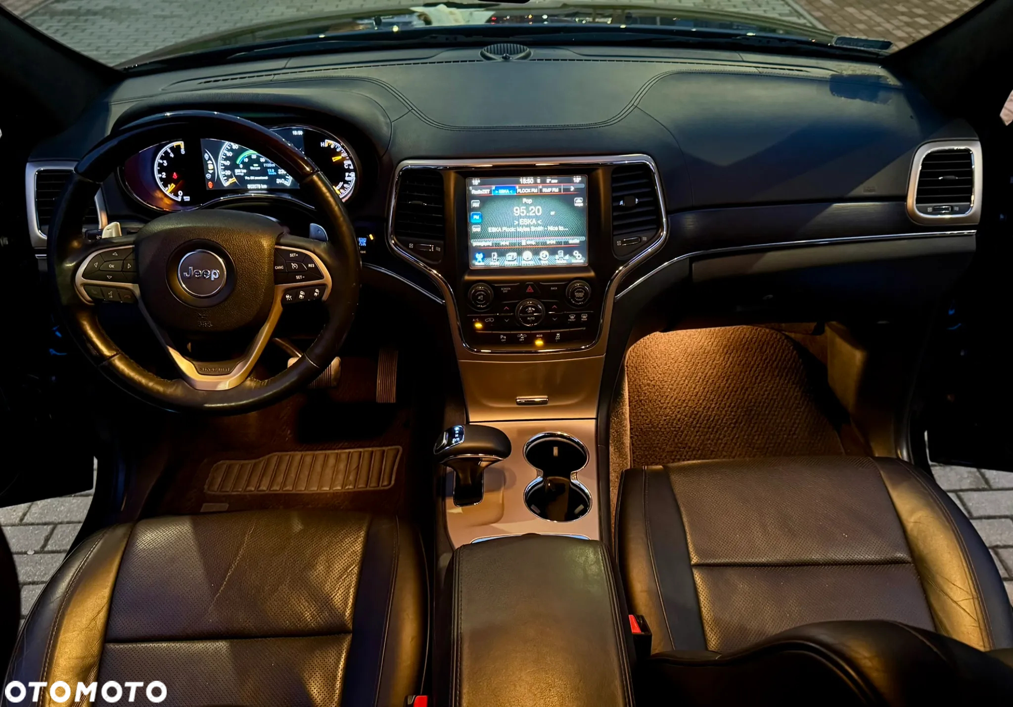 Jeep Grand Cherokee 3.0 CRD Overland Summit - 27