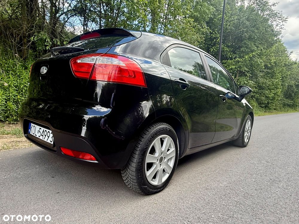 Kia Rio 1.4 Dream Team Edition - 14