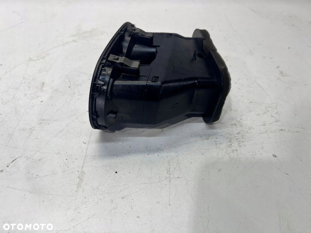 KRATKA NAWIEWU PRAWA VW TIGUAN 5N0819704A - 1