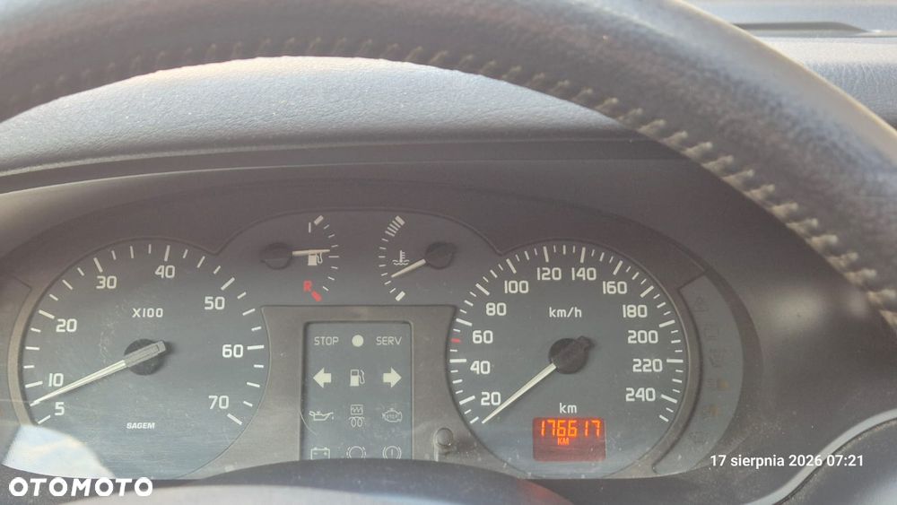 Renault Megane 1.6 - 6