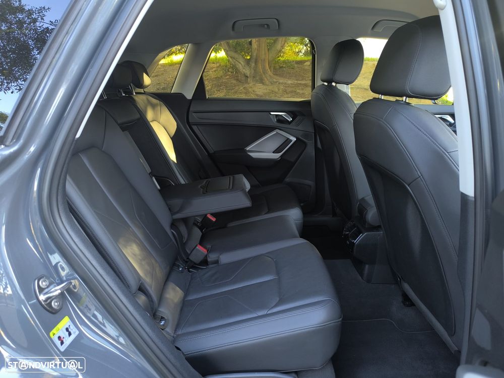 Audi Q3 45 TFSIe S tronic S line - 14