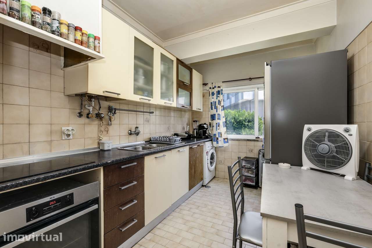 Apartamento T2 localizado no Casal de São Brás - Grande imagem: 4/17
