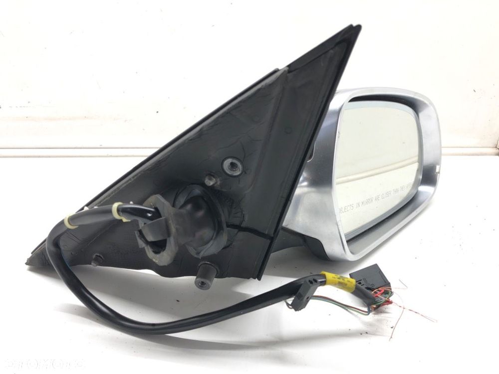 LUSTERKO PRAWY  AUDI A4 B8 (8K2) 2007 - 2015 S4 quattro 245 kW [333 KM] benzyna 2008 - 2015 - 5