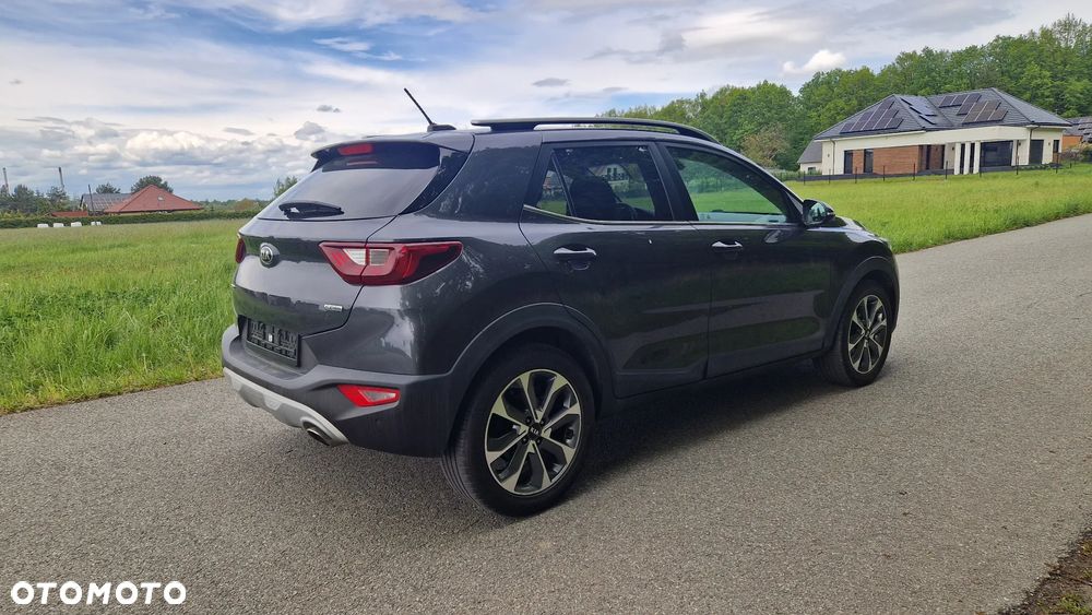 Kia Stonic 1.6 CRDi Platinum Edition - 4
