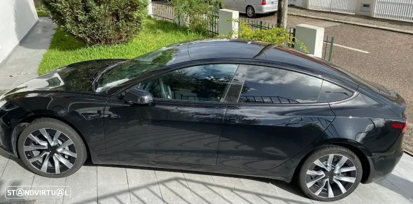 Tesla Model 3 - 6