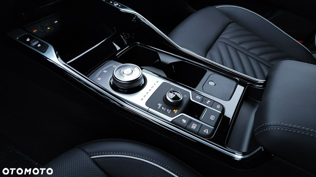 Kia Sorento - 12