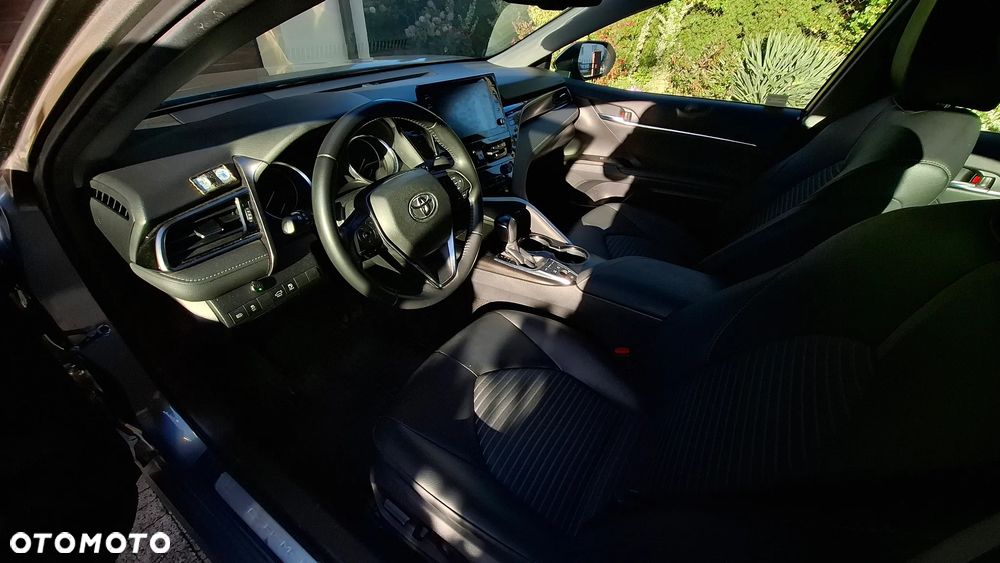 Toyota Camry 2023 photo 5