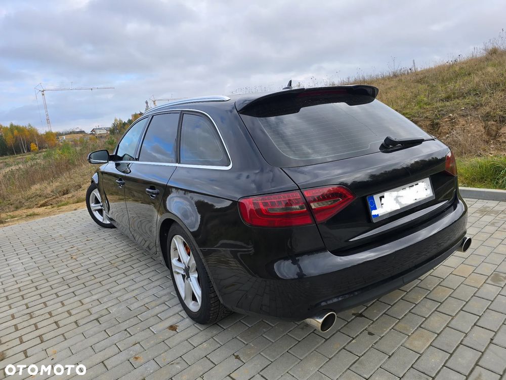 Audi A4 Avant - 11