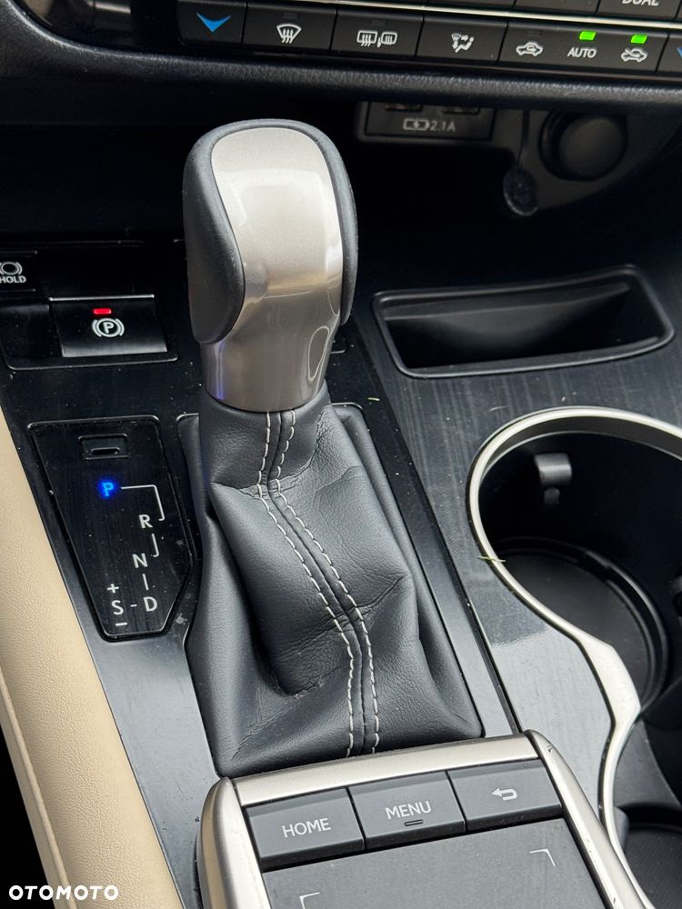 Lexus RX 450h Business Edition + - 30
