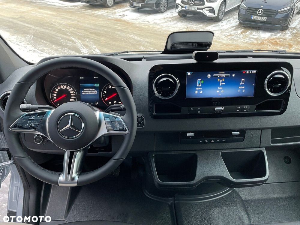 Mercedes-Benz Sprinter 317 CDI Reflektory LED Hak 3,5t. - 18