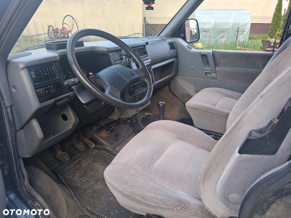 Volkswagen Multivan - 8