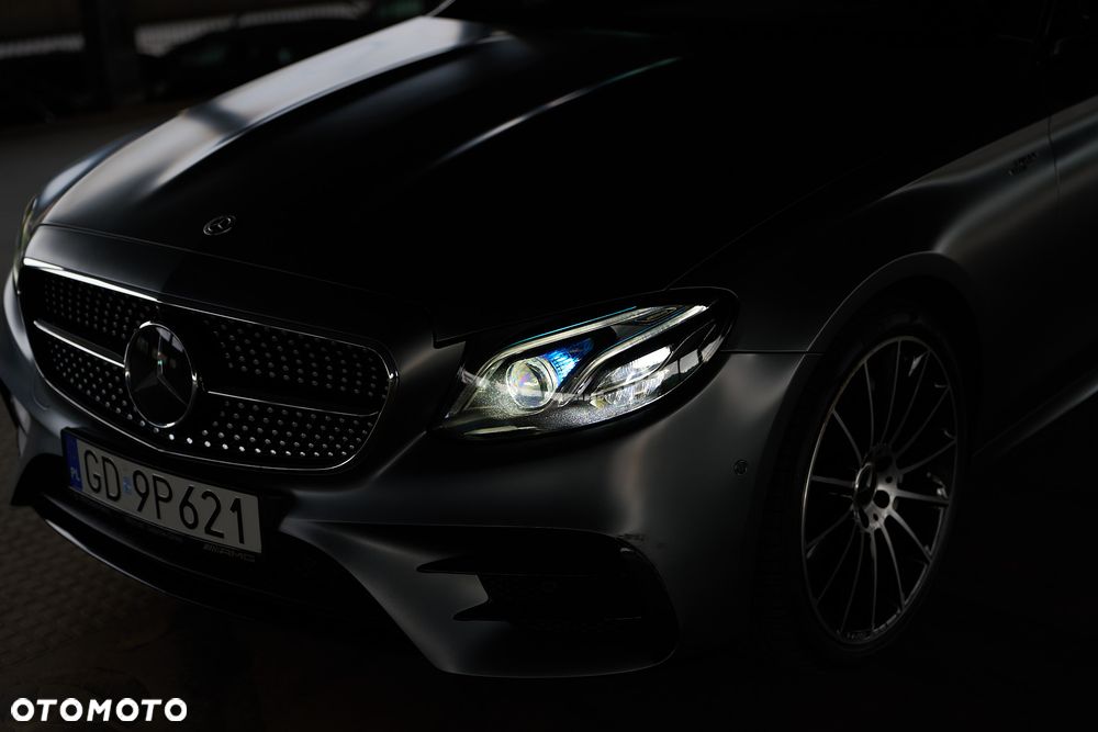 Mercedes-Benz Klasa E - 28
