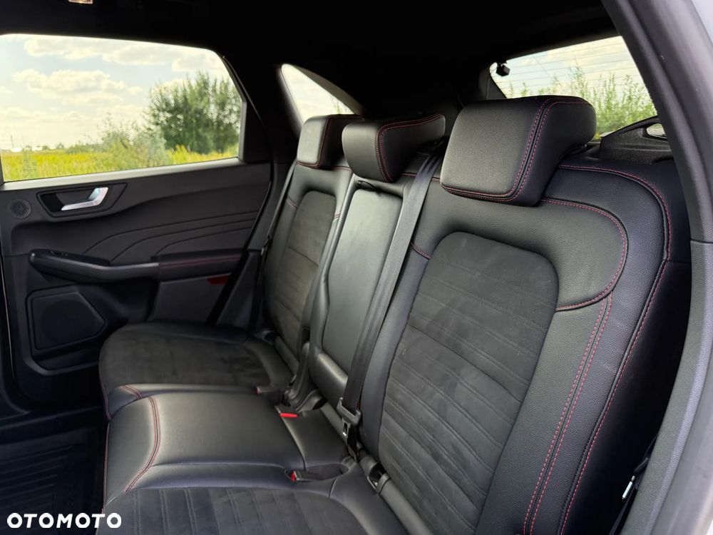 Ford Kuga 2.5P PHEV FWD ST-Line - 14
