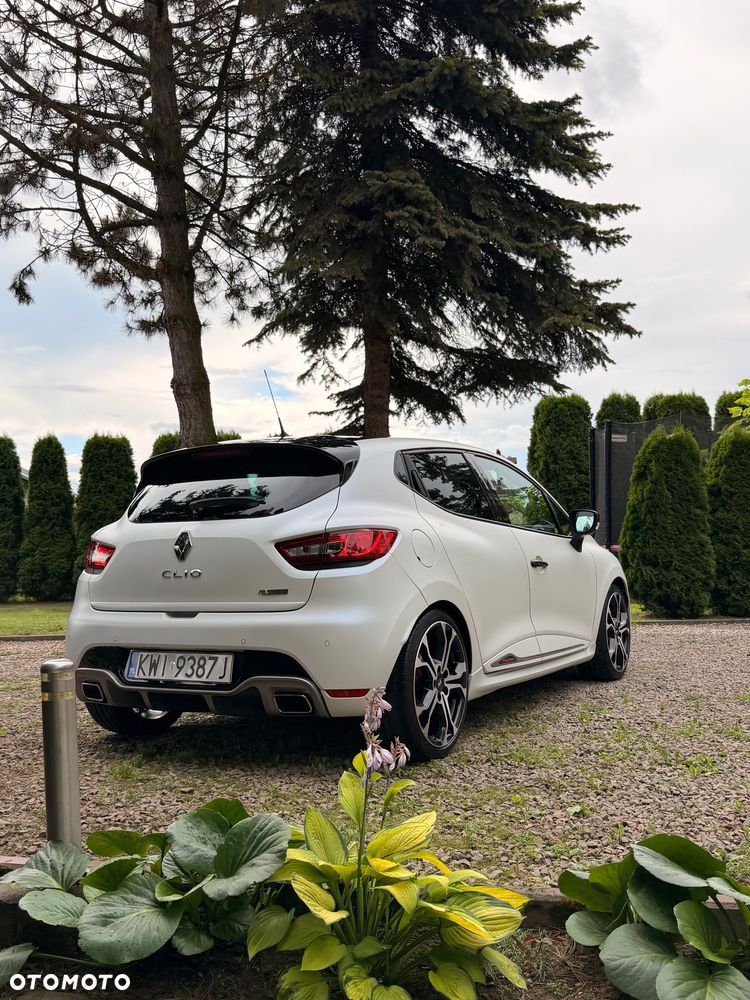 Renault Clio - 12