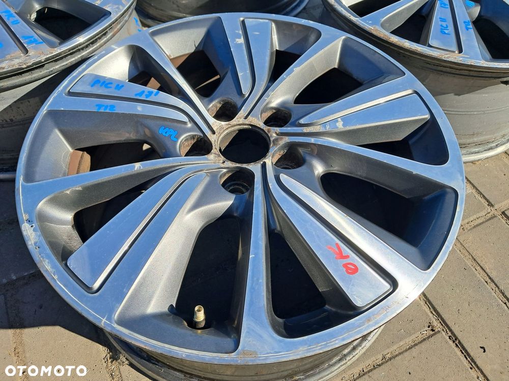citroen c4 grand picasso ii felgi aluminiowe 5x108 e50 9677090377 - 6