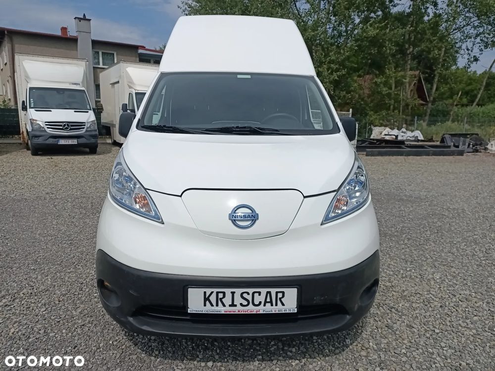 Nissan ENV 200 Maxi - 2