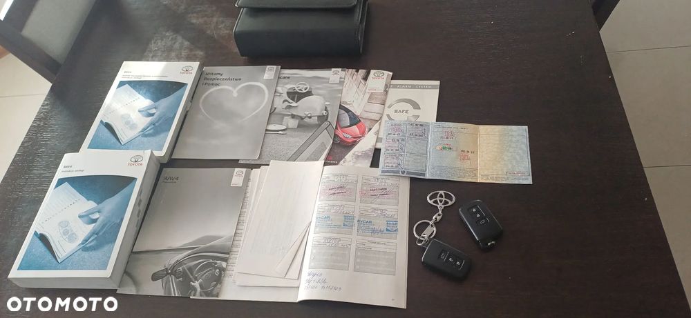 Toyota RAV4 2.2 D-CAT Premium - 23