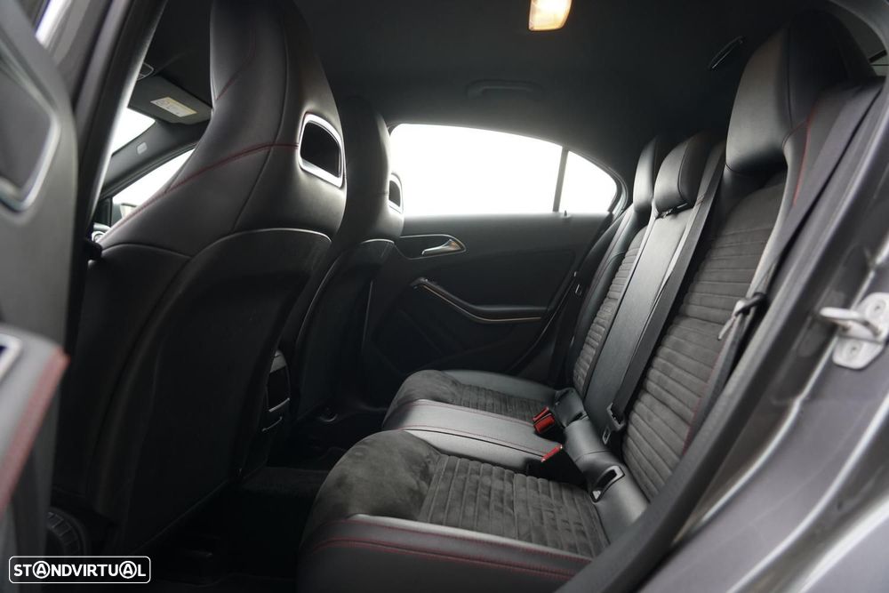 Mercedes-Benz A 180 d AMG Line - 6