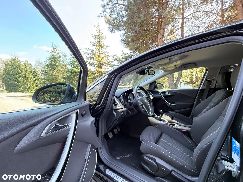 Opel Astra 1.4 Turbo Cosmo - 13