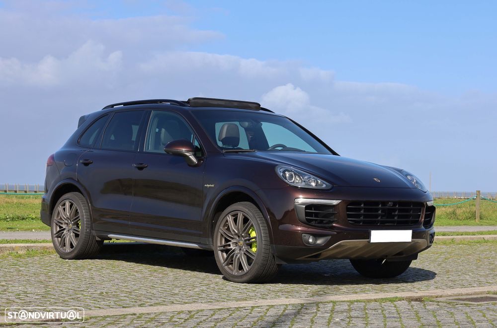 Porsche Cayenne S E-Hybrid Platinum Edition - 1