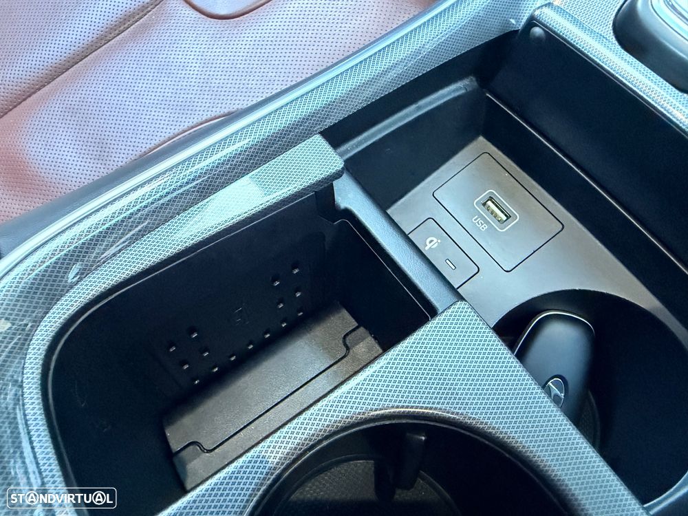 Hyundai Santa Fe 2.2 CRDi Premium - 31