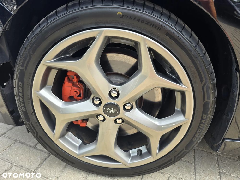 Ford Focus - 17