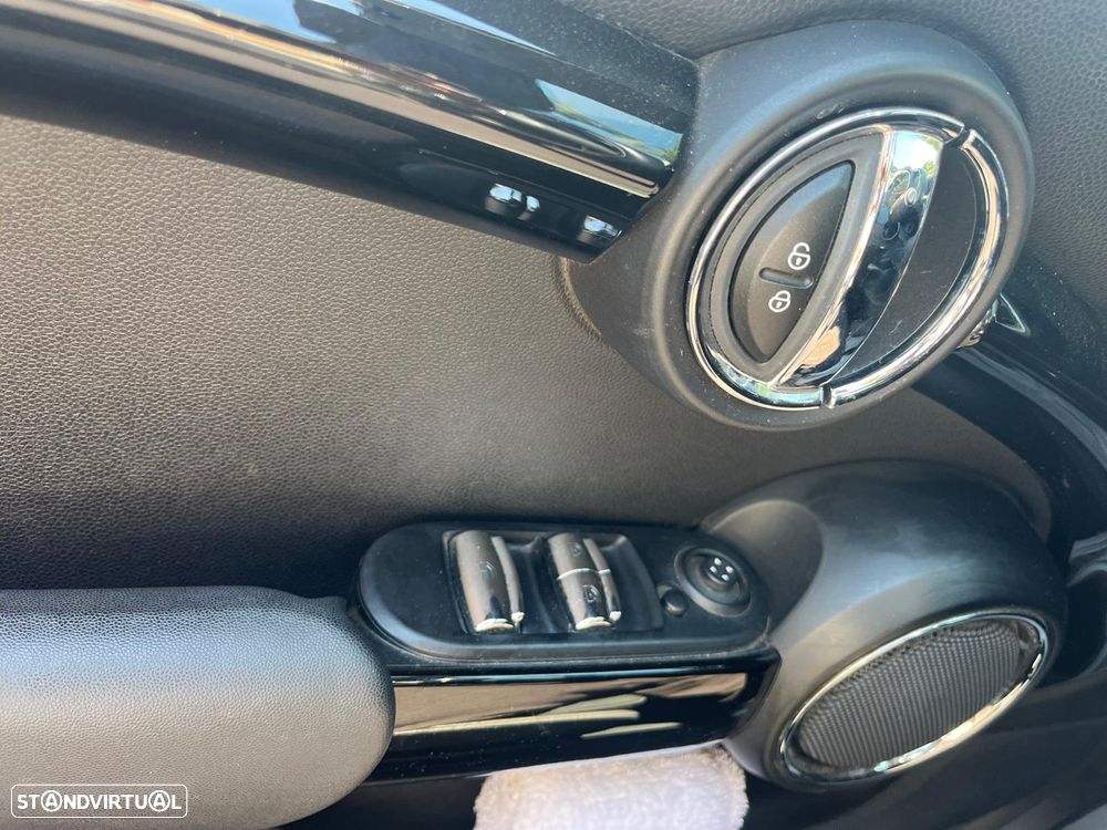 MINI Cabrio Cooper S - 46