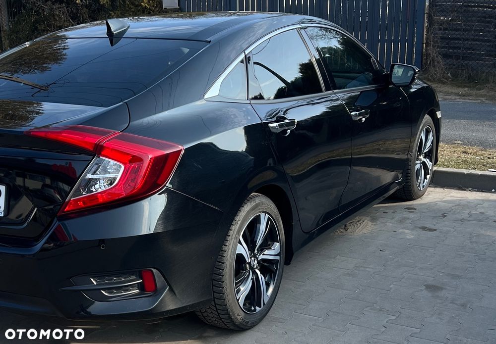 Honda Civic 1.5 T Elegance CVT - 6