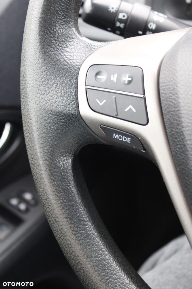 Toyota Avensis 1.6 Business Edition - 28