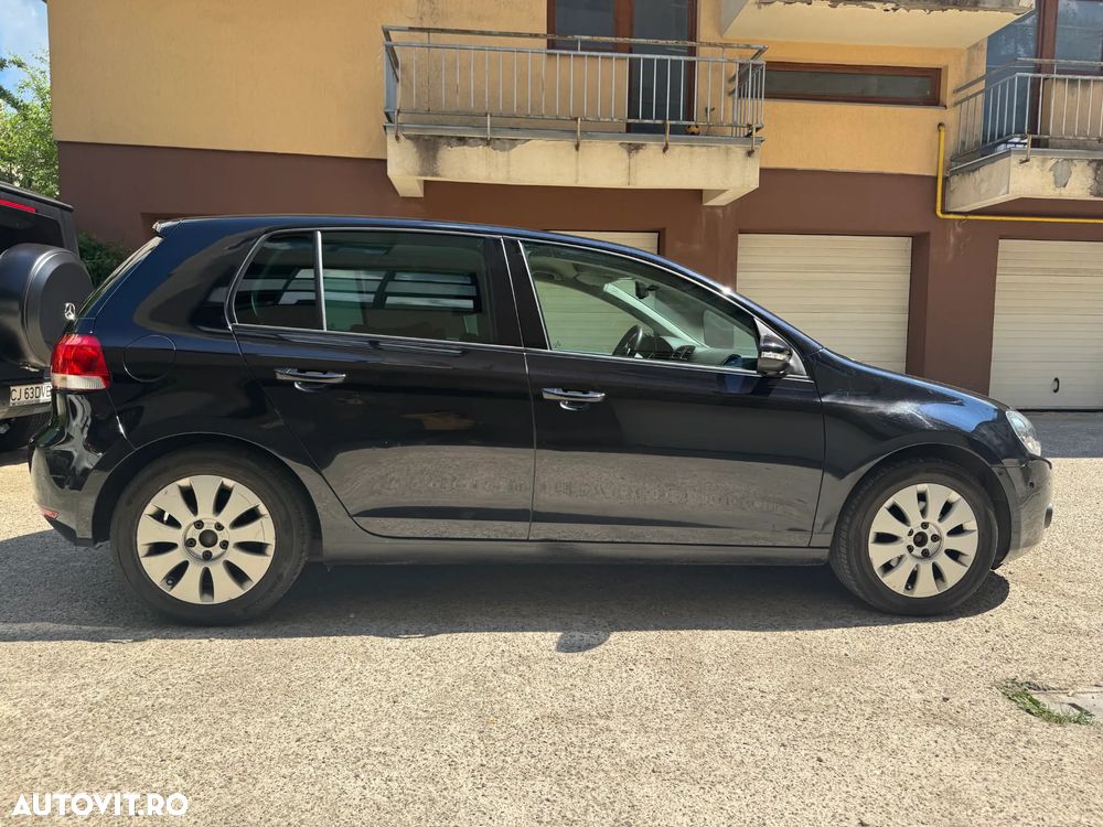Volkswagen Golf 1.6 TDI DPF BlueMotion Technology Comfortline - 4