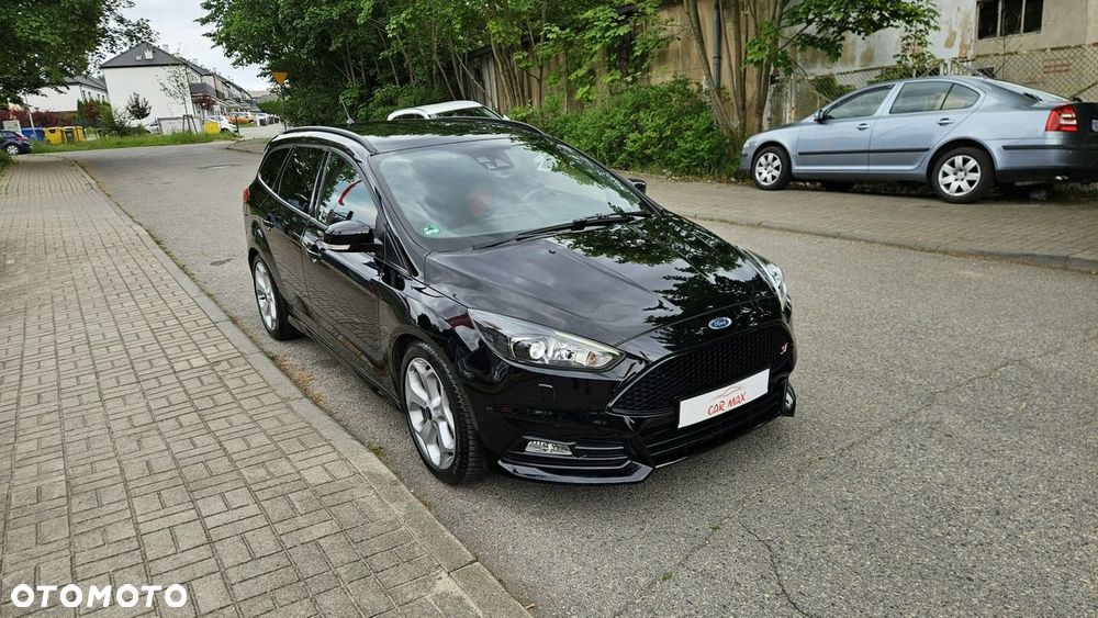Ford Focus 2.0 EcoBoost ST mit Leder-Sport-Paket - 6