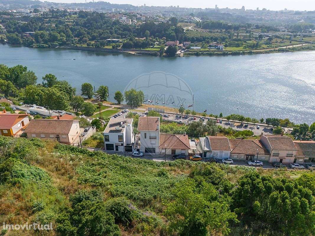 Moradia T6 para venda - Grande imagem: 2/39