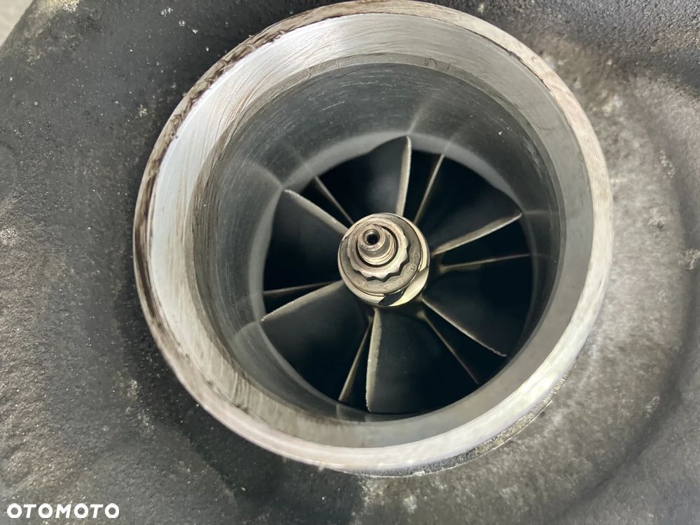 TURBO M57N2 3.0D E60 E90 E70 231 / 235 KM GT2260V V-BAND TURBINA TURBOSPRĘŻARKA NASTAWNIK - 3