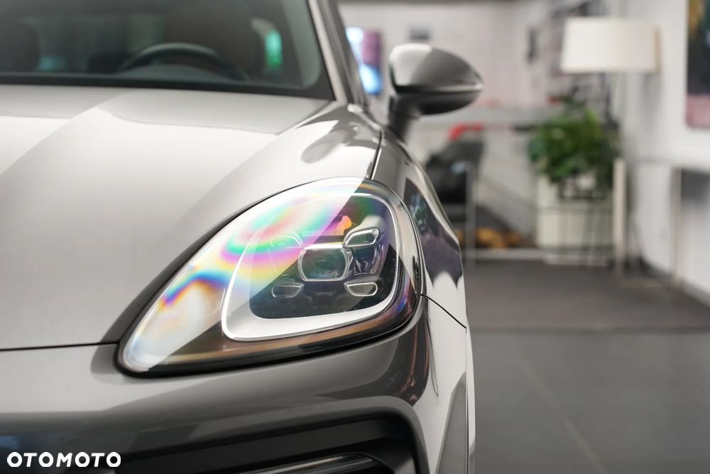 Porsche Cayenne Standard - 9
