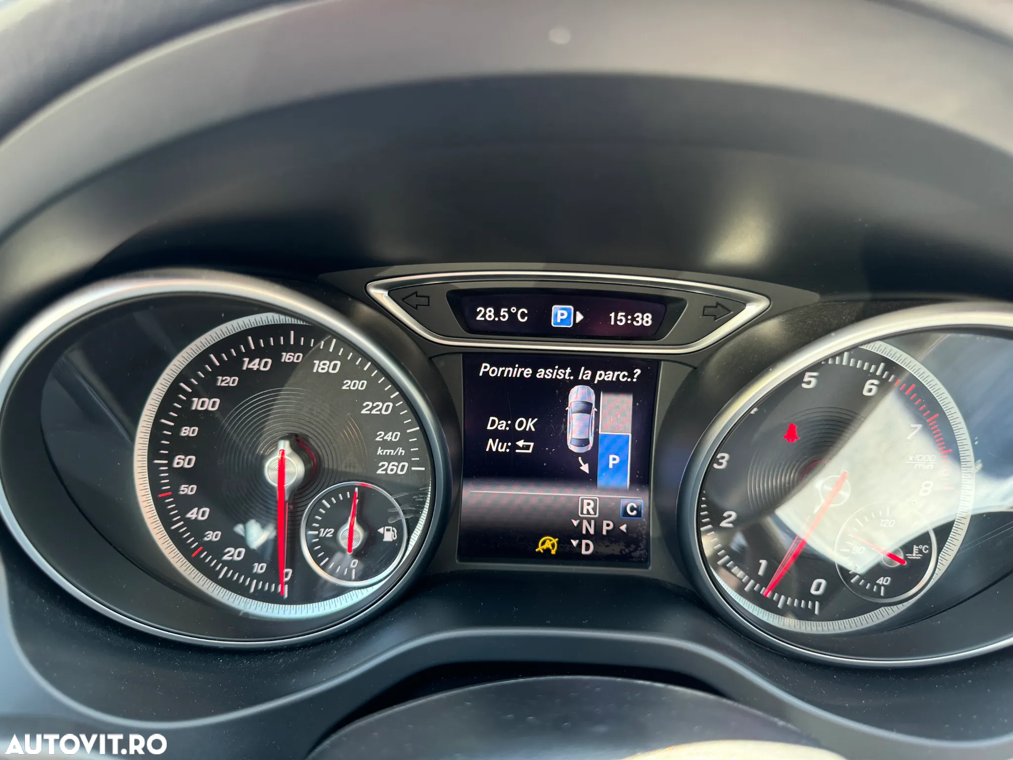 Mercedes-Benz CLA Shooting Brake 180 7G-DCT AMG Line - 31