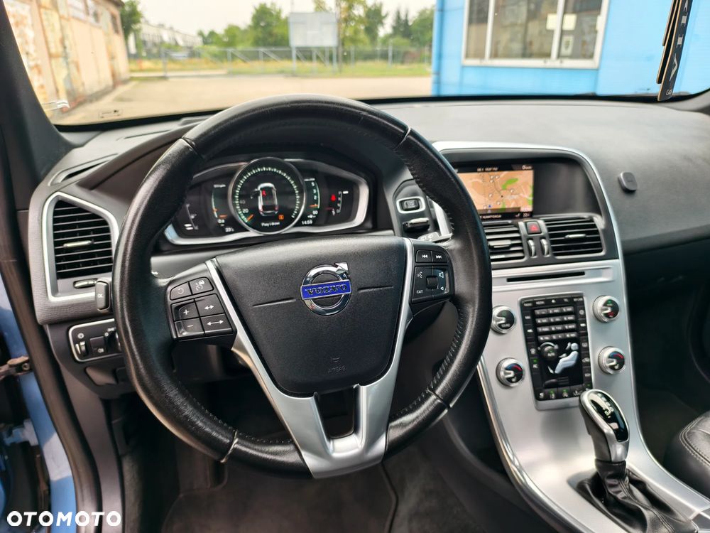 Volvo XC 60 D4 Geartronic Summum - 10