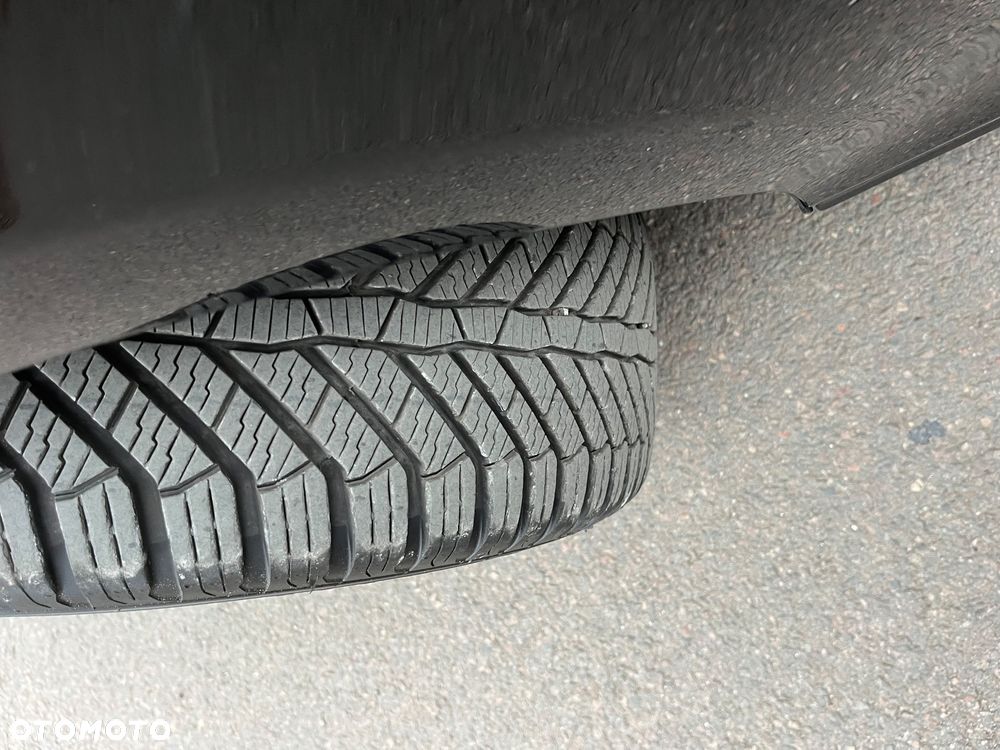 Volvo V40 Cross Country - 13