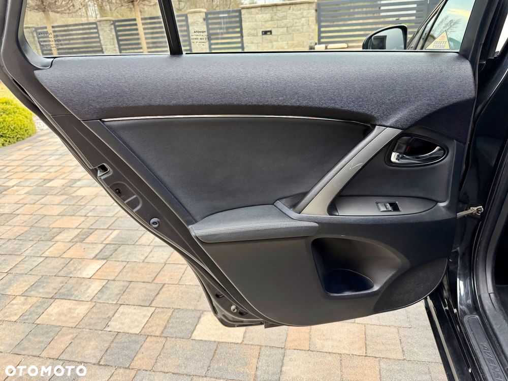 Toyota Avensis 1.8 Sol NAVI - 18