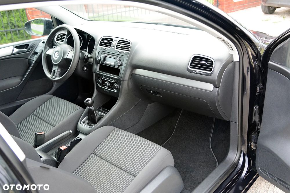 Volkswagen Golf 1.6 Team - 12