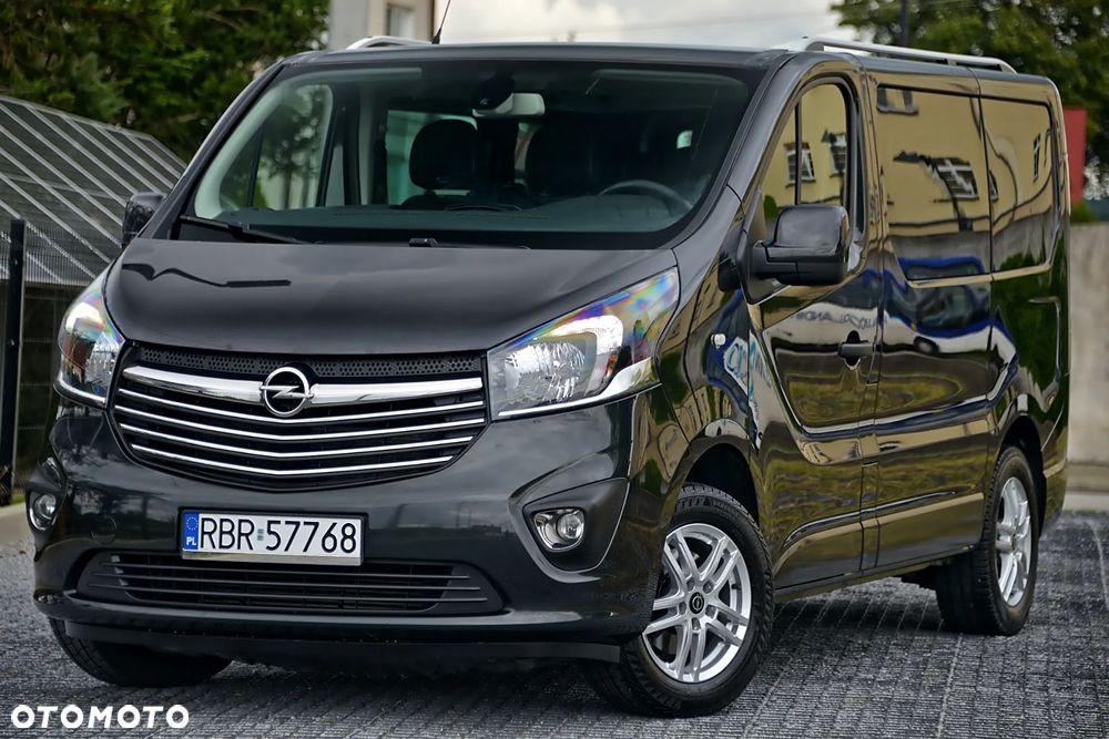 Opel Vivaro - 1