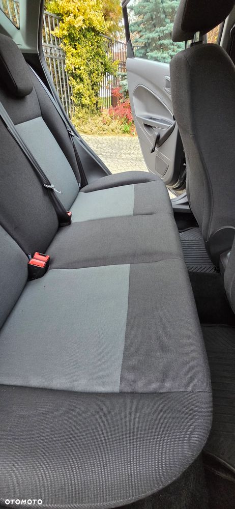 Ford Fiesta 1.25 Trend - 24