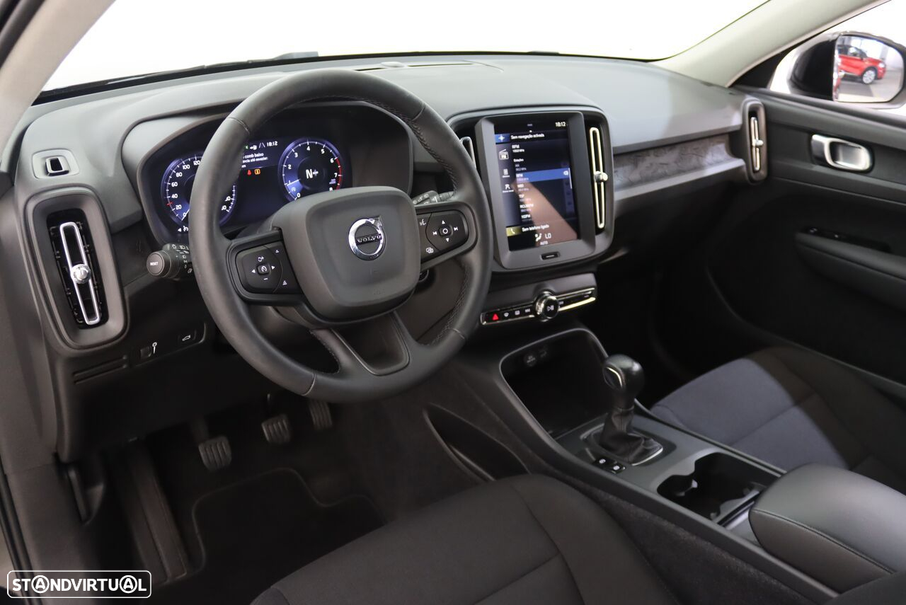 Volvo XC 40 1.5 T2 Momentum Core - 3