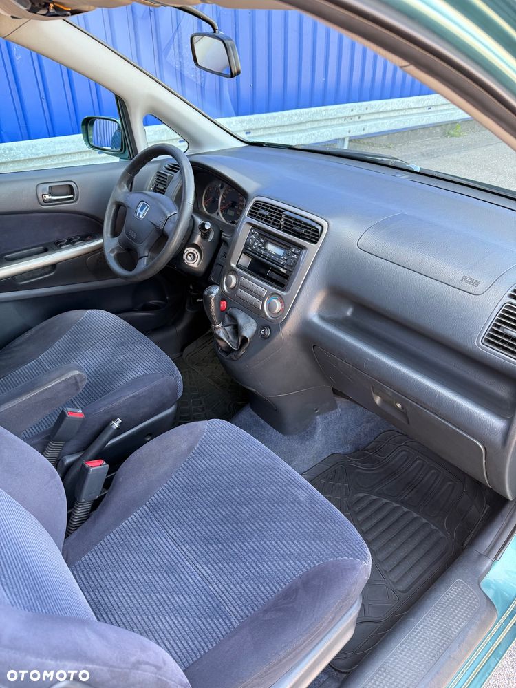 Honda Stream - 29
