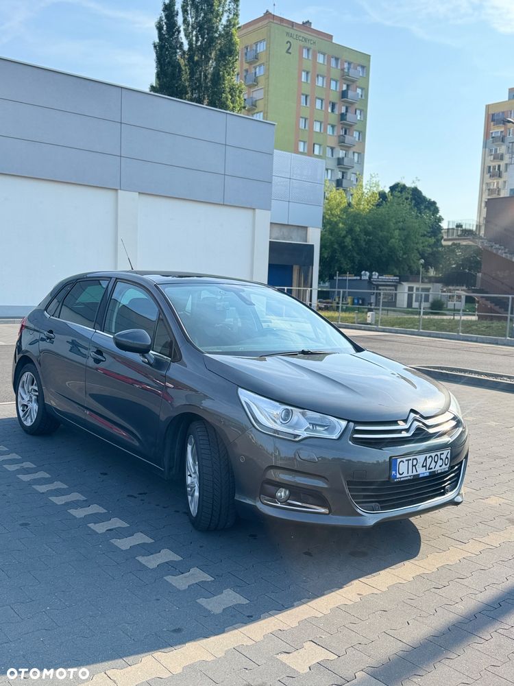 Citroën C4 e-HDi 115 Exclusive - 3