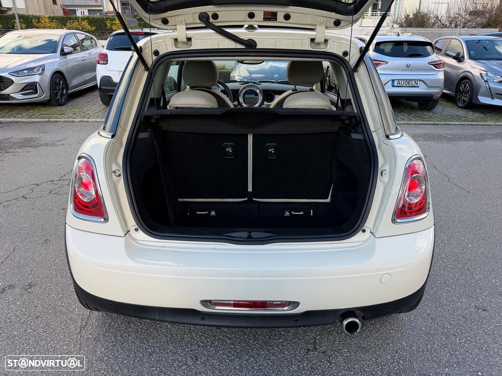 MINI 3 Portas Cooper D - 12