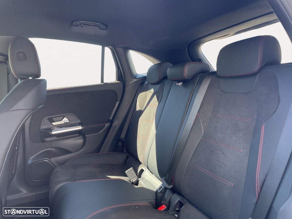 Mercedes-Benz GLA 250 e AMG Line - 15