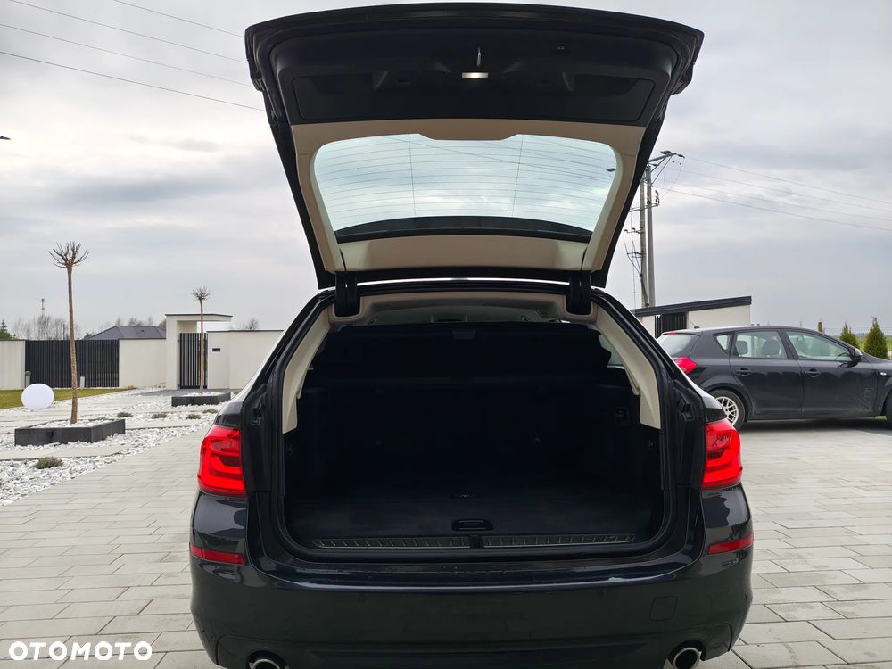 BMW Seria 5 520d - 13