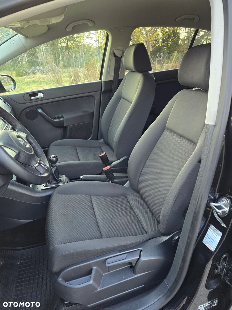 Volkswagen Golf Plus 2.0 TDI Comfortline - 21