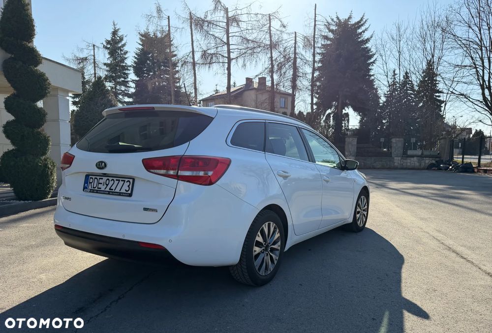 Kia Ceed 1.6 CRDi L Business Line - 4