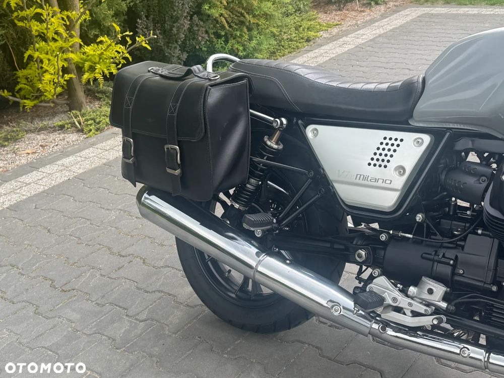 Moto Guzzi V7 - 19
